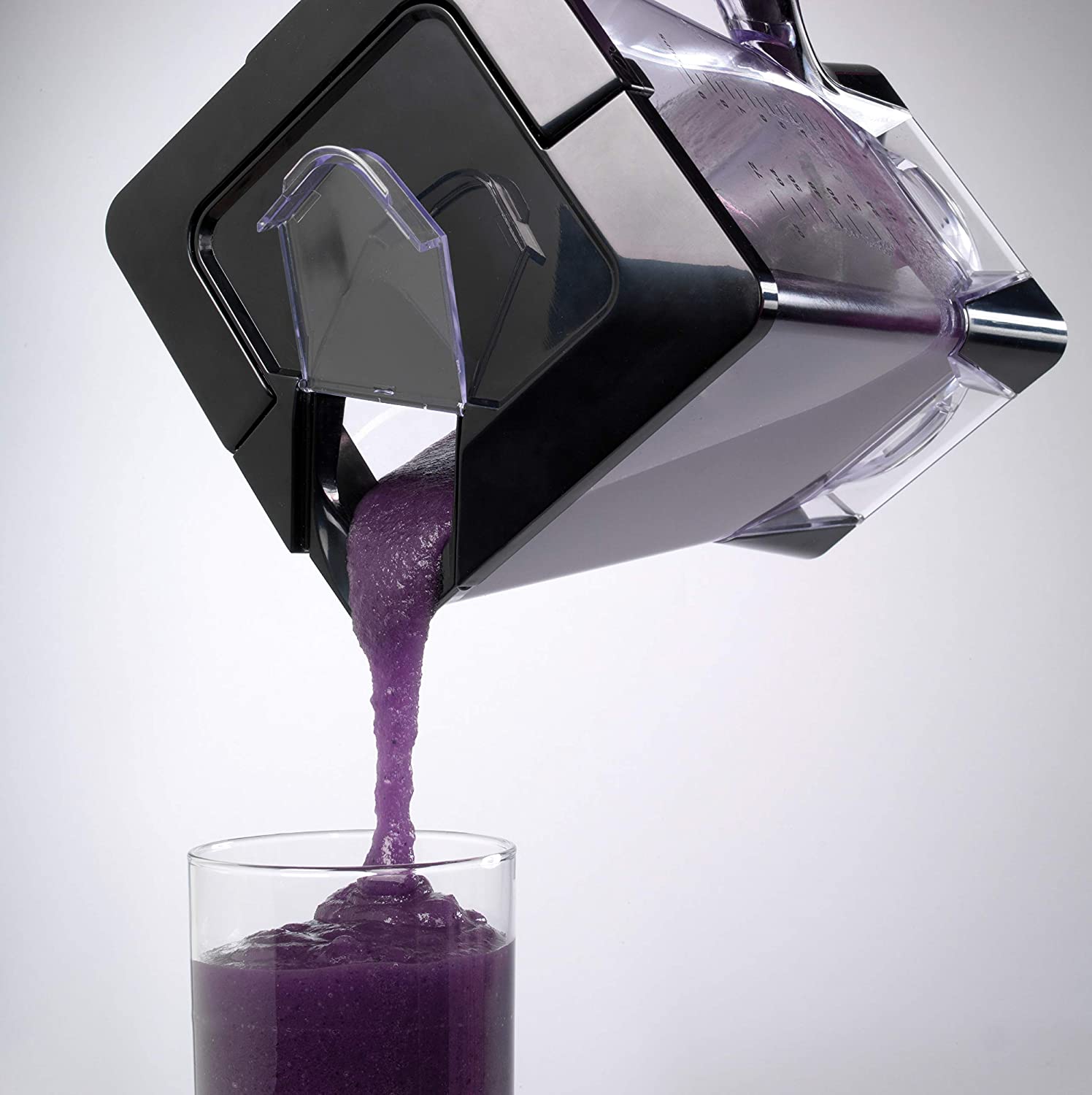 Ninja BL610 Professional 72 Oz Countertop Blender with 1000-Watt Base(Refurbished)