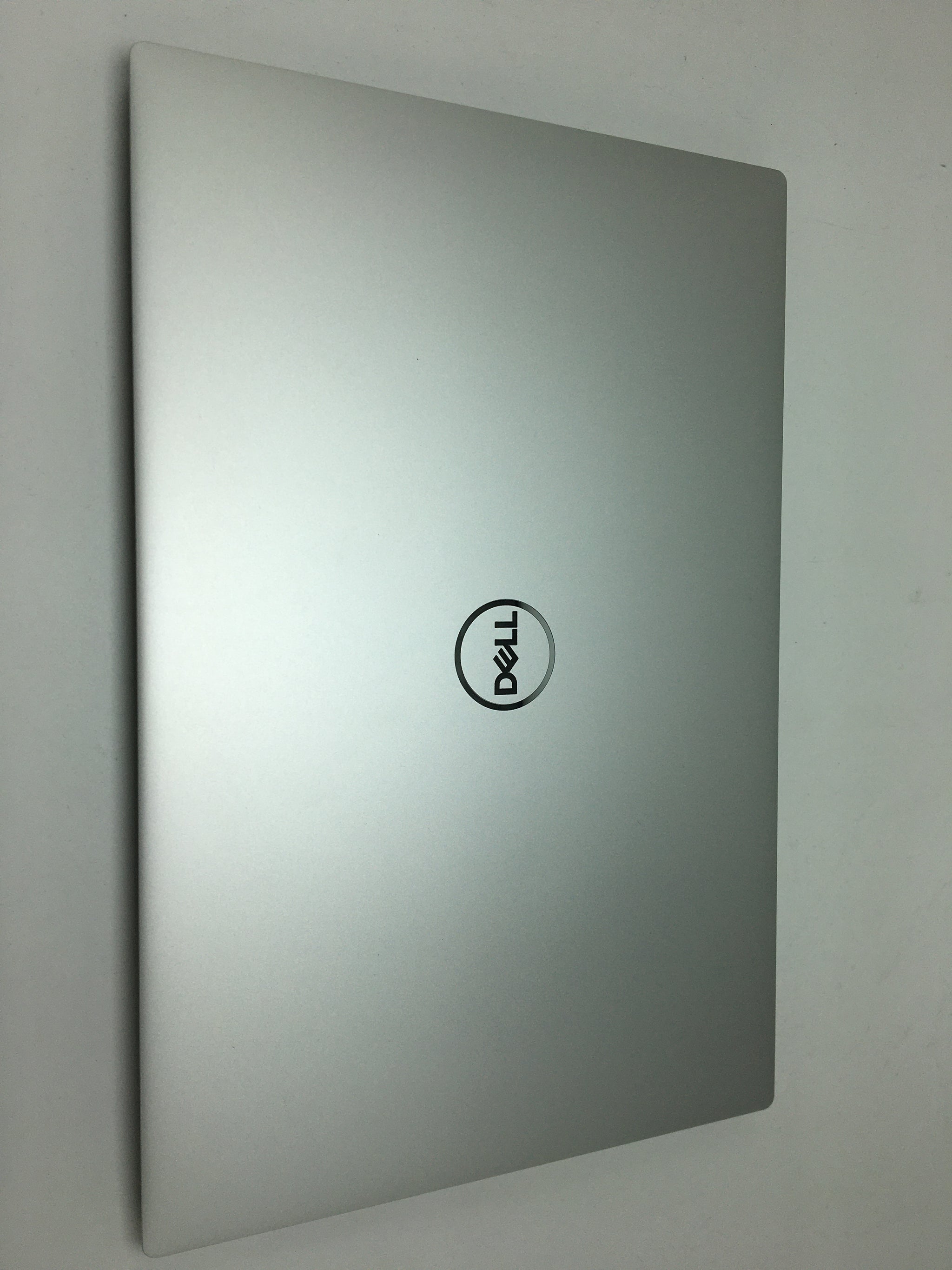 Dell New XPS 13 13.4" FHD Intel i7 -10Th Gen - 16GB RAM/1TB SSD